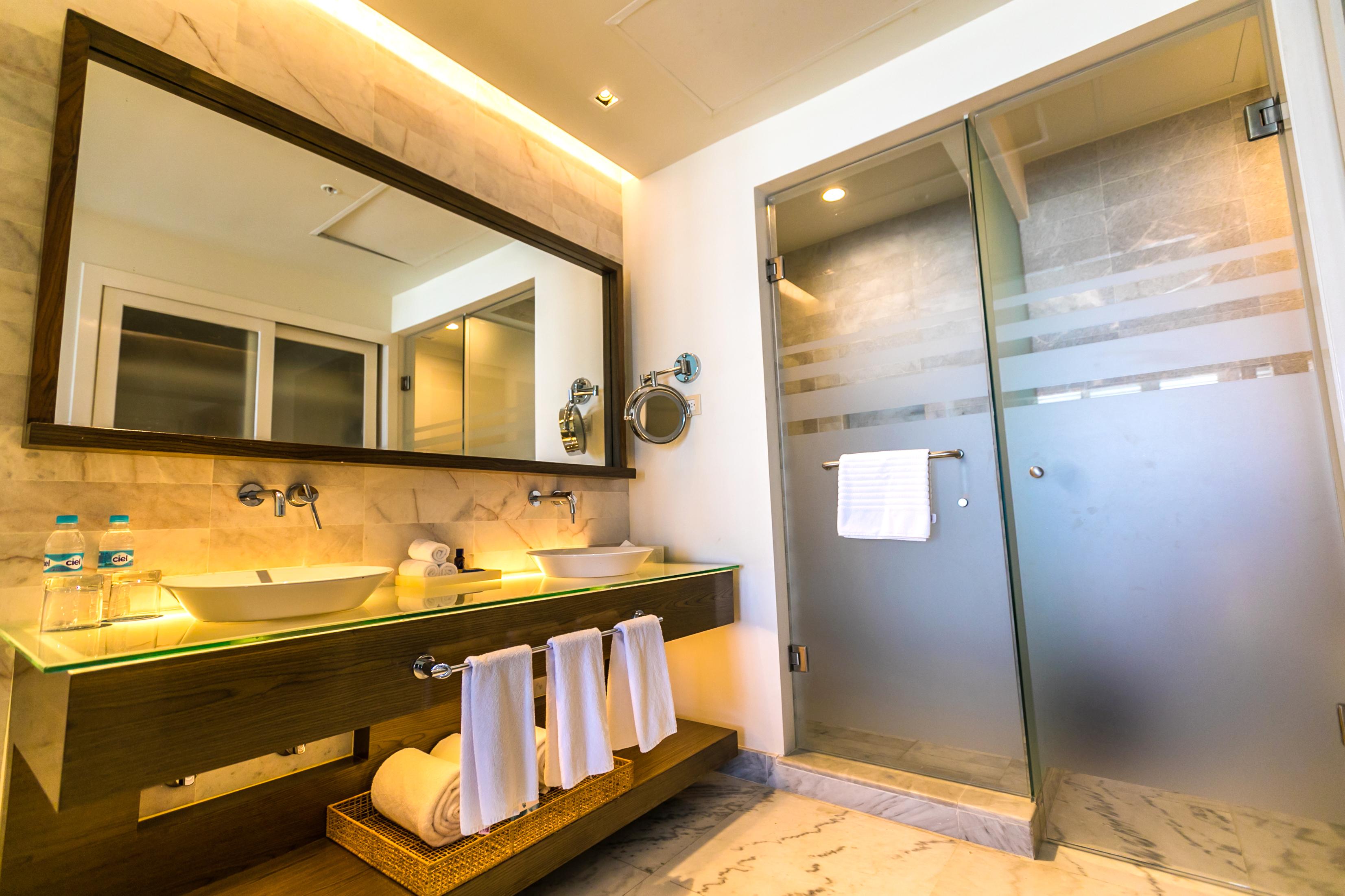 Palacio Mundo Imperial Riviera Diamante Acapulco Exterior photo A bathroom in a hotel