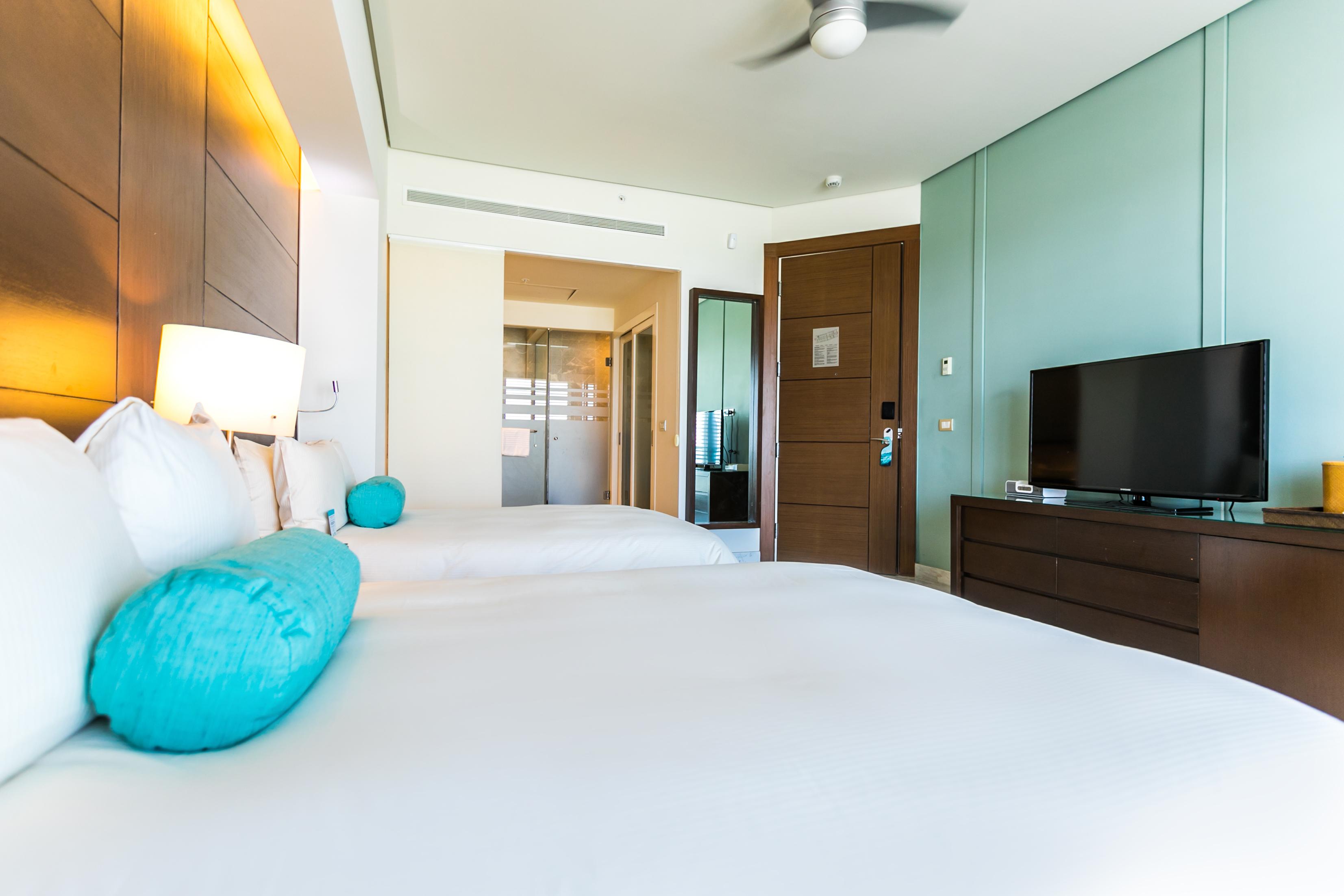 Palacio Mundo Imperial Riviera Diamante Acapulco Exterior photo A bedroom at the hotel